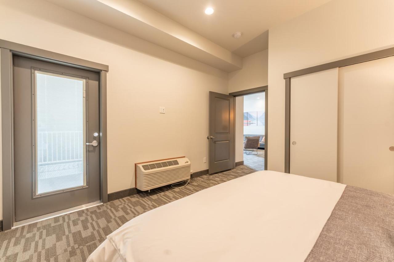 Manson Bay Suites Exteriör bild